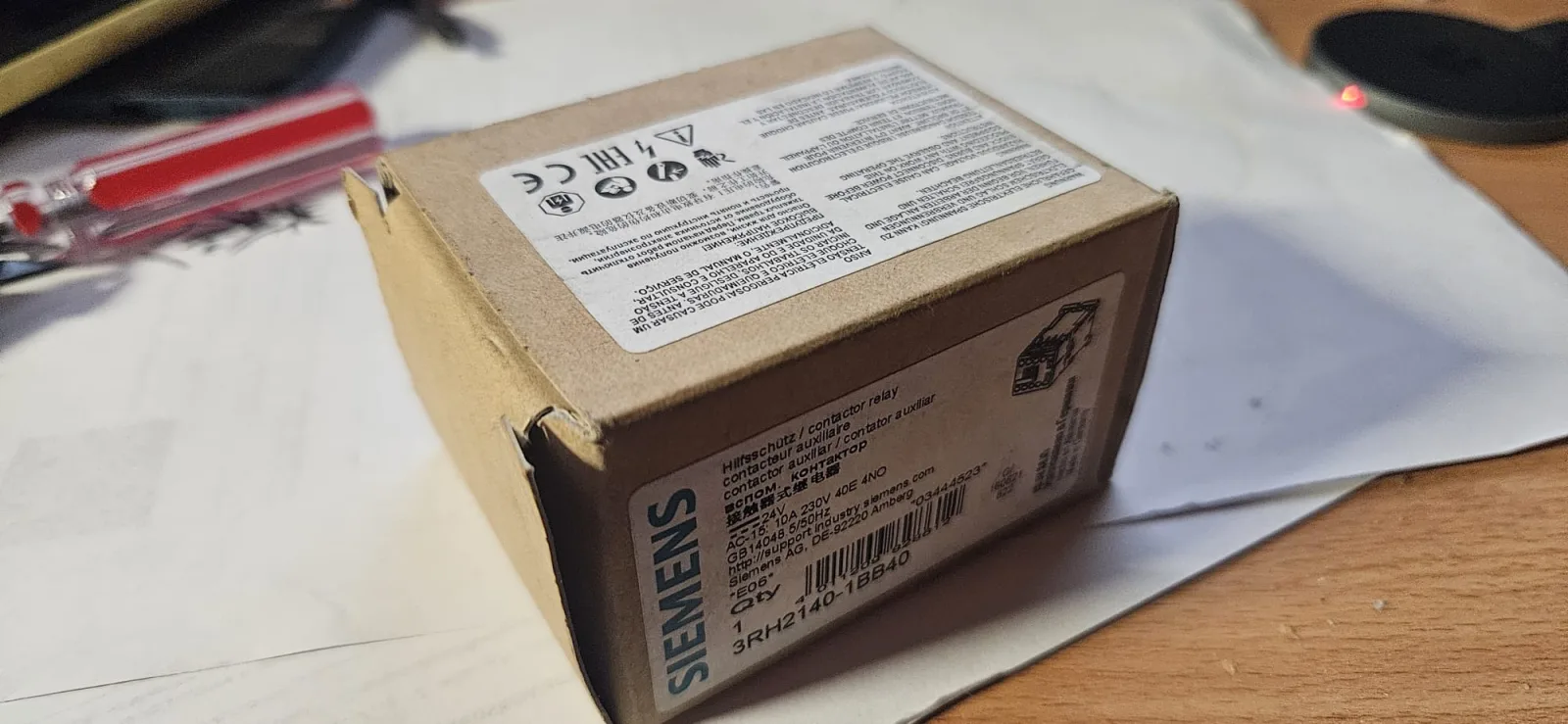Stycznik pomocniczy / przekaźnik stycznikowy Siemens SIRIUS 3RH2140-1BB40 – zdjęcie 2